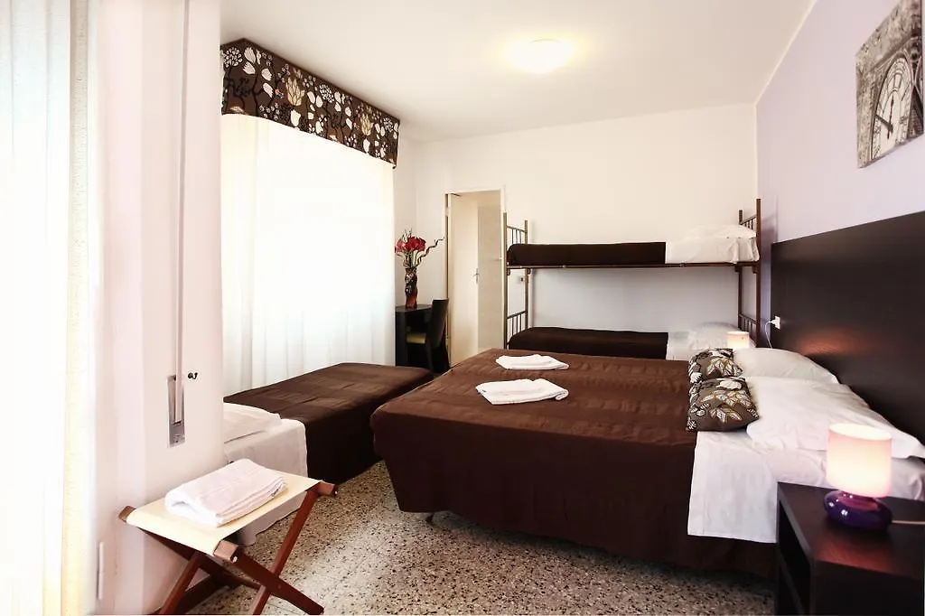 Enjoy Hotel Riccione 0*,